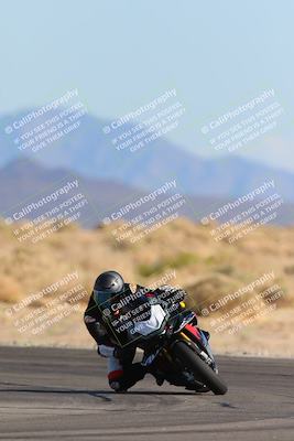media/Feb-03-2024-SoCal Trackdays (Sat) [[767c60a41c]]/11-Turn 16 (2pm)/